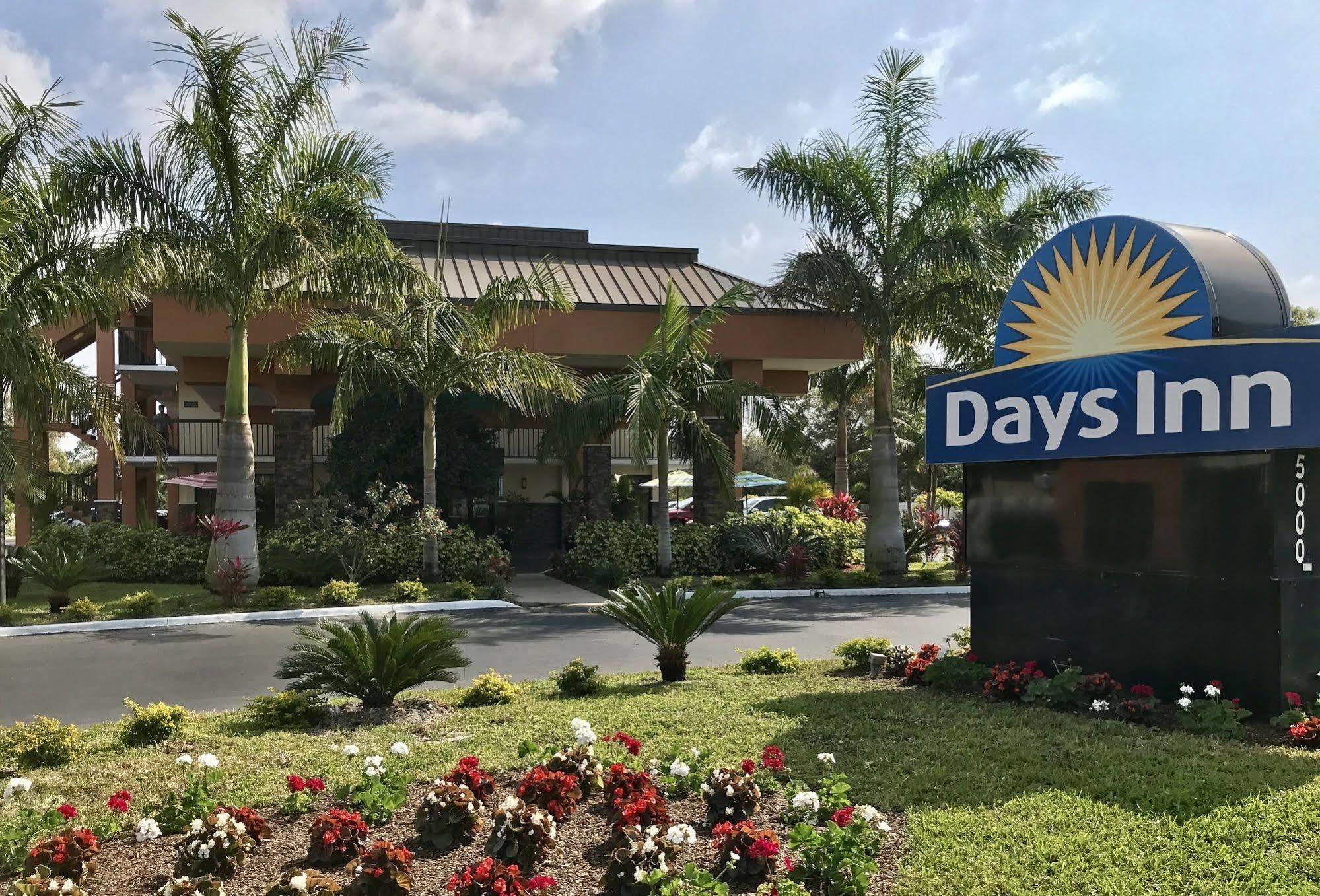 Days Inn By Wyndham Sarasota Bay Ngoại thất bức ảnh